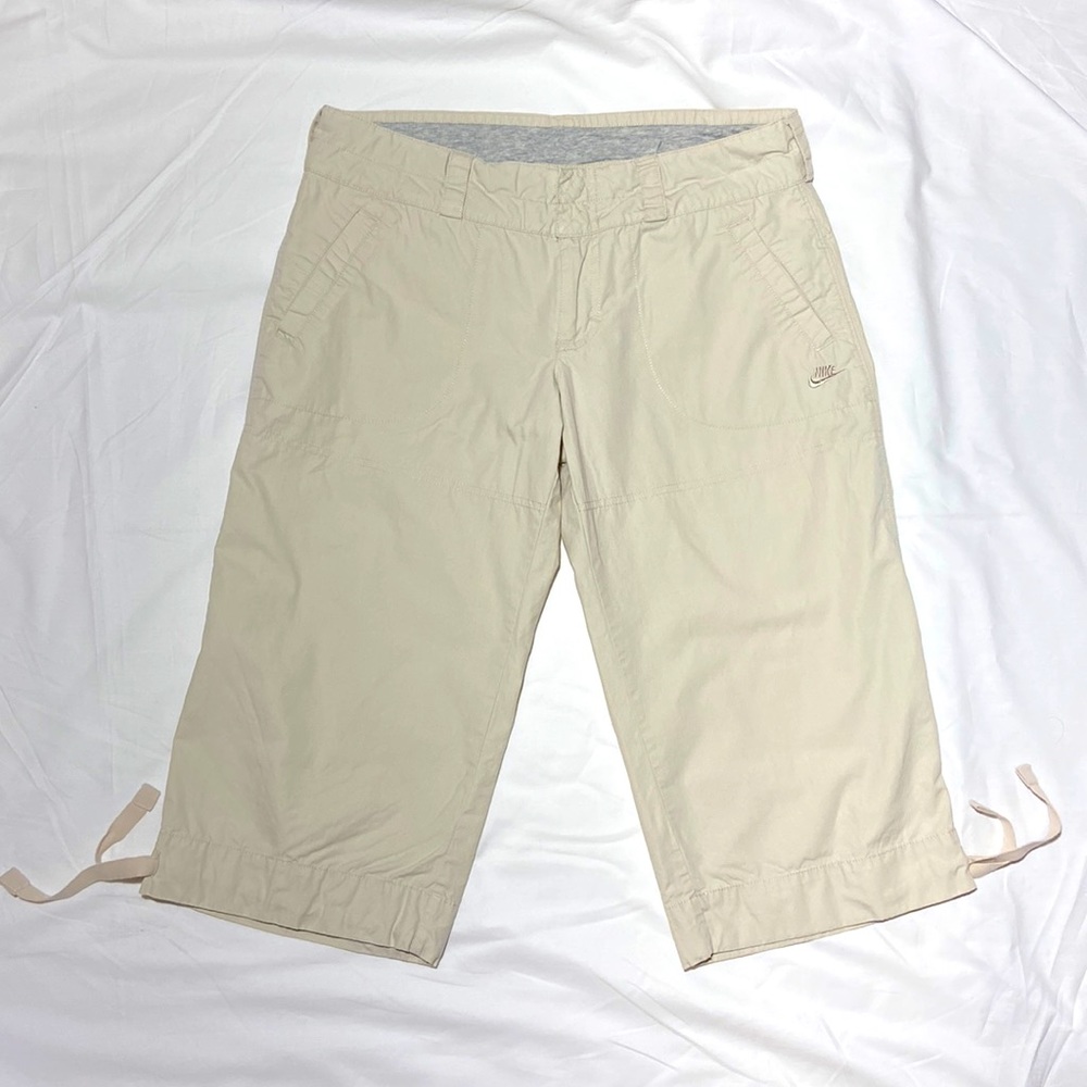 NIKE Khaki Tan Crop Pants. Size Medium (8-10).